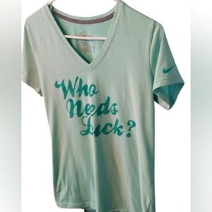 •𝙉𝙄𝙆𝙀•𝙏𝙎𝙃𝙄𝙍𝙏•